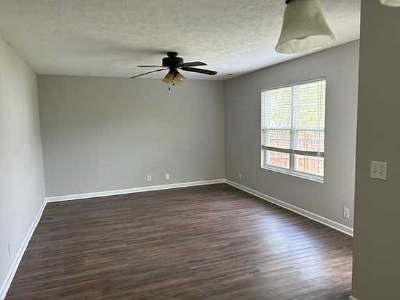3rd image of 5078 Cornelius Dr