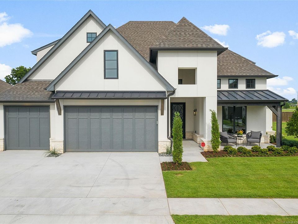 1st image of 12019 S Urbana Ave E