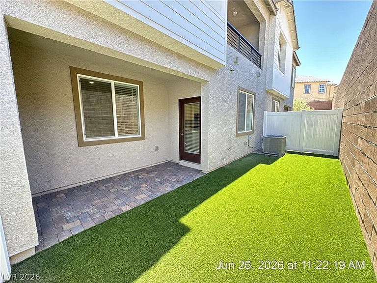 1549 Eliana Crossing Pl — Photo 2