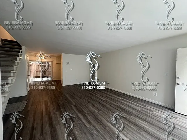 2 bed, 1.5 bath, 1200 sqft, $3,300 — Photo 2