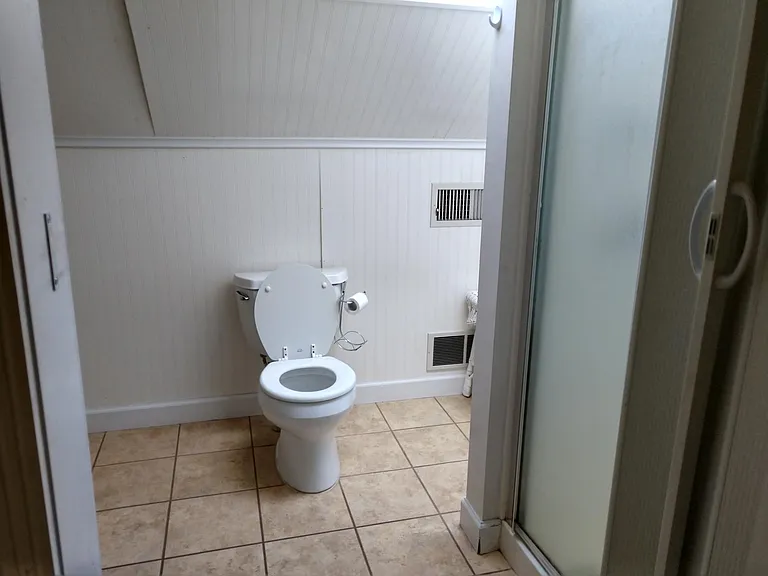 3536 Linwood Ave — Photo 7