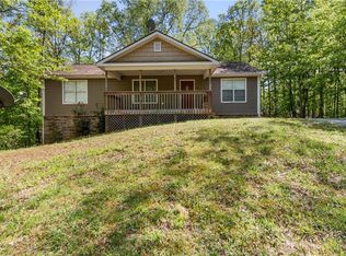 7607 Beachwood Dr, Murrayville, GA 30564