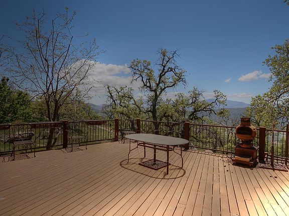 3rd image of 25481 Deertrail Dr