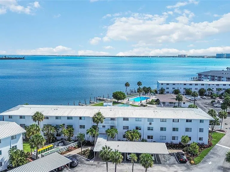 765 John Ringling Blvd #5 — Photo 40