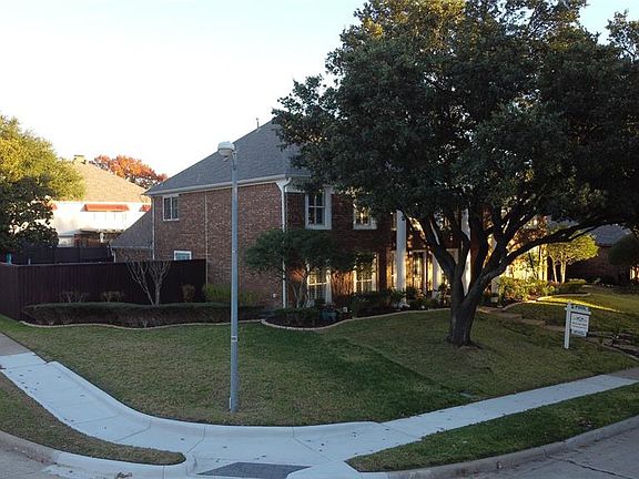 3rd image of 3206 Wessex Cir