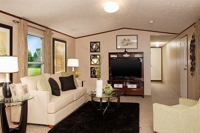 1st image of 2527 Paddock Dr