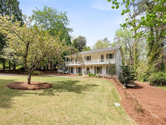 3rd image of 305 River Valley Rd