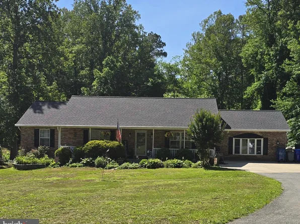 7370 Bullfeather Pl, Hughesville, MD 20637