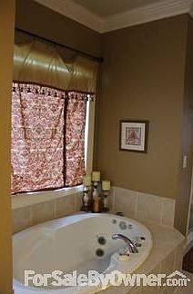 Jetted tub in master bath