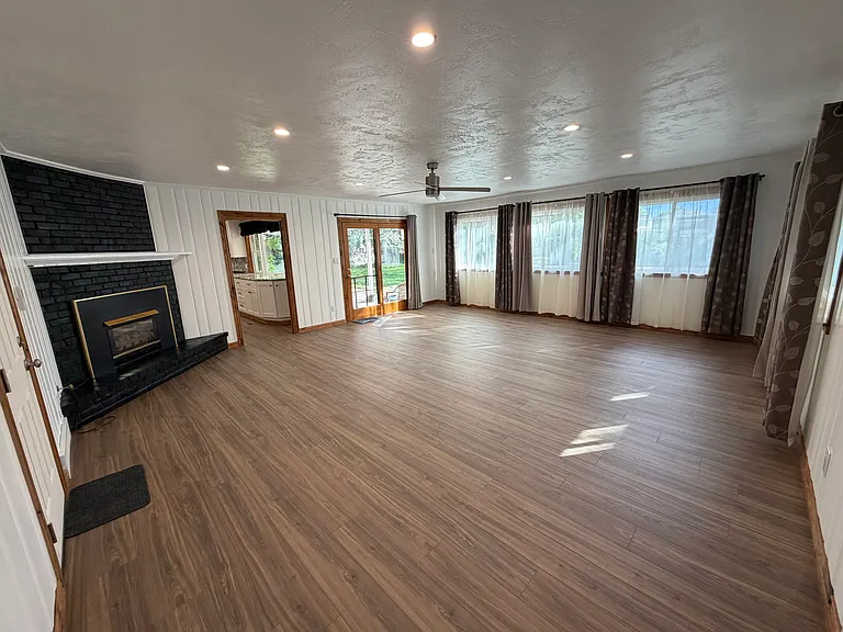 1428 Bellaire Dr — Photo 23