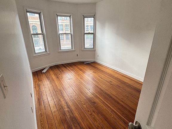 4th image of 505 Columbia Rd Floor 2