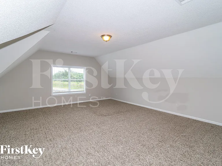 100 Misty Hill Cv — Photo 16