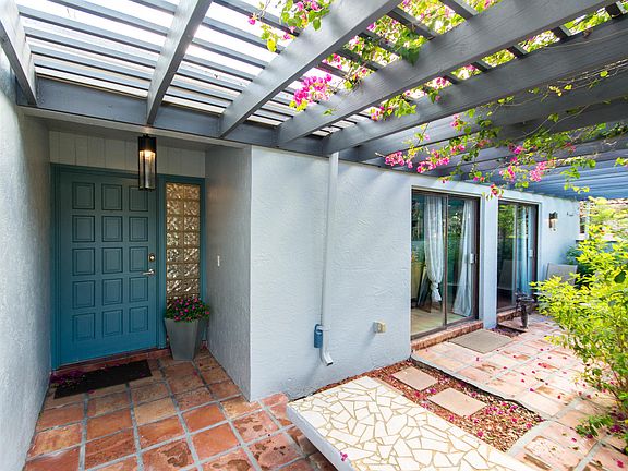 4th image of 8951 NW 21st St