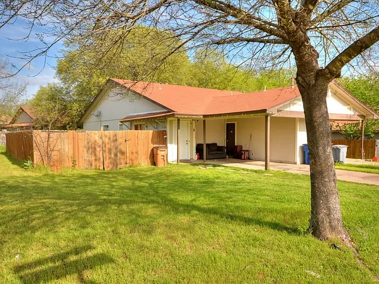 5204 Acorn Cv #B — Photo 13