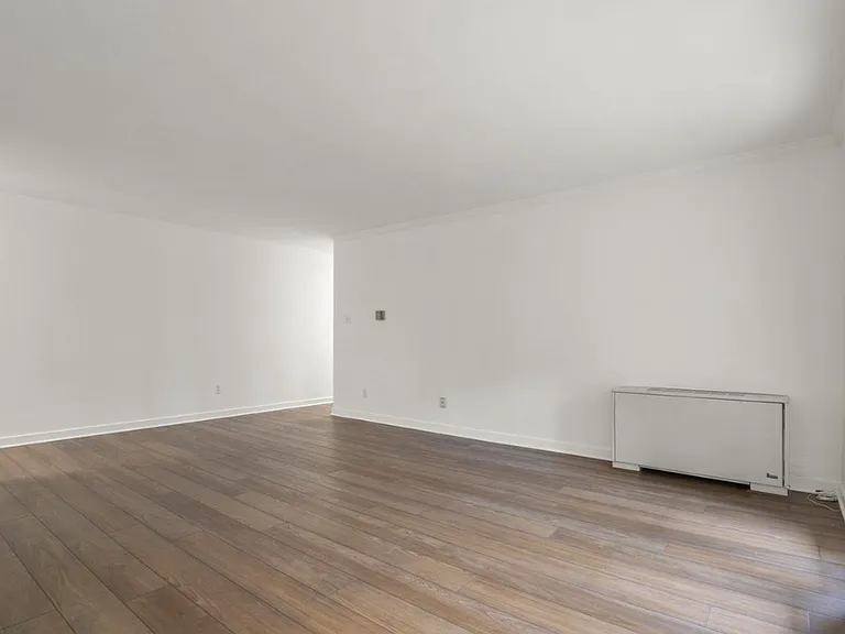 3334 Spring Ln #B42 — Photo 9