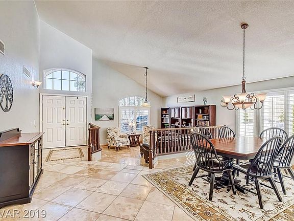 2nd image of 8125 Tropic Isle Cir