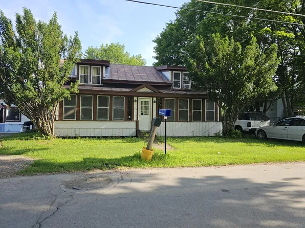 15 Owens Street, Bingham, ME 04920