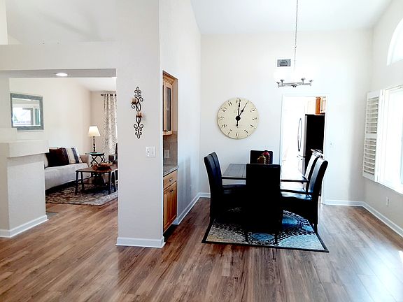 4th image of 401 Trillick Ct