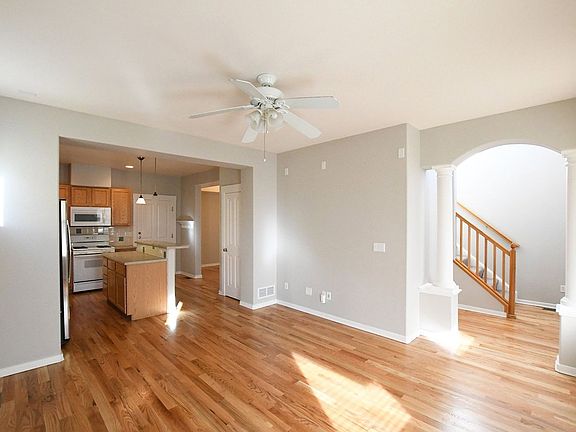 2nd image of 2657 Ulster St