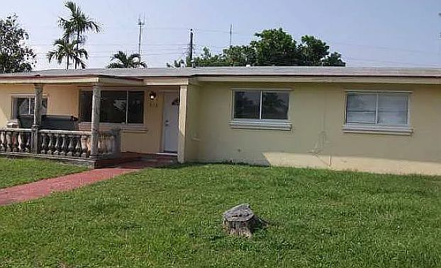 1st image of 525 NW 198th St