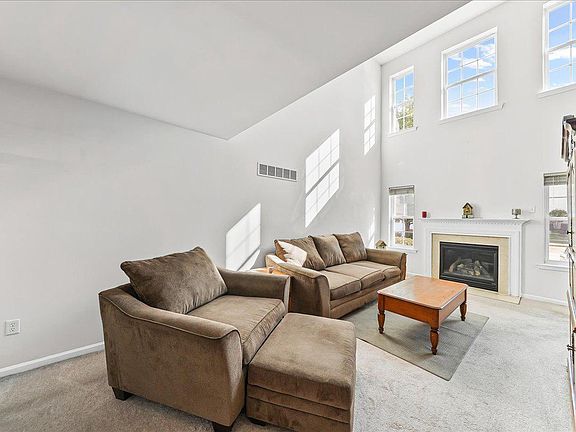 4th image of 1707 Lexington Mews