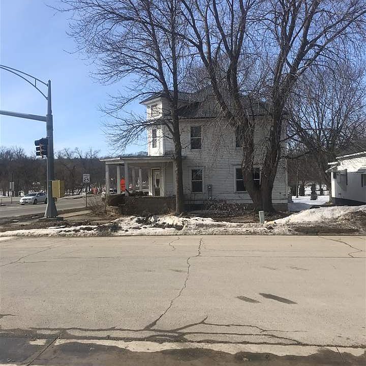 1st image of 9 E Central Ave