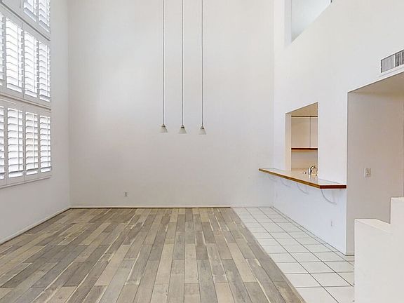 5th image of 1234 Granville Ave APT 6