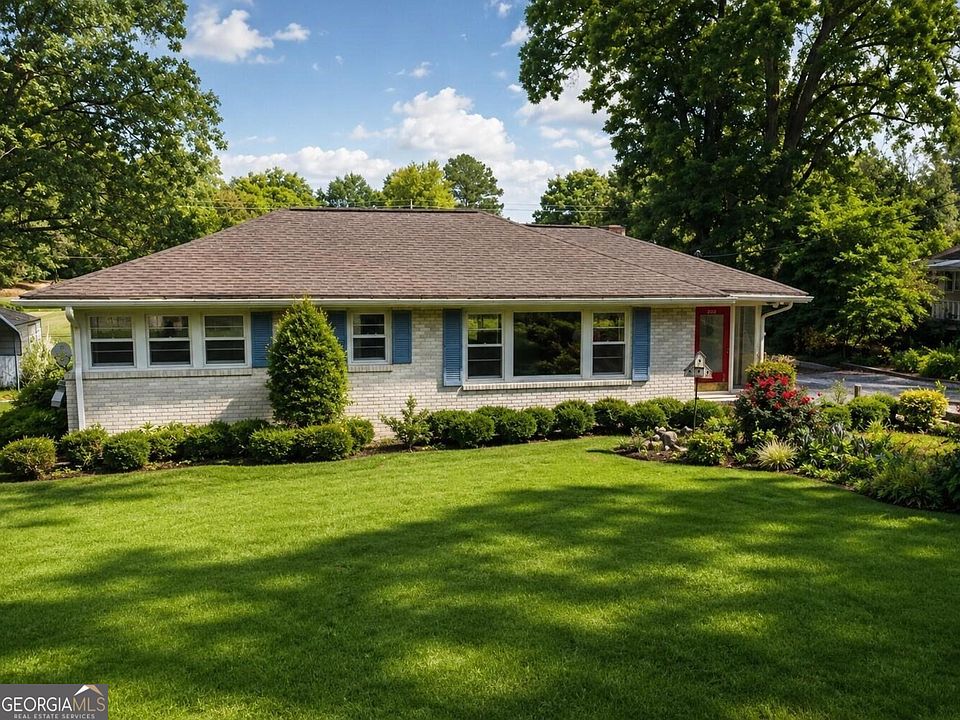 1st image of 2606 Lakeview Dr NW