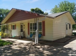 1206 6th St, Auburn, NE 68305