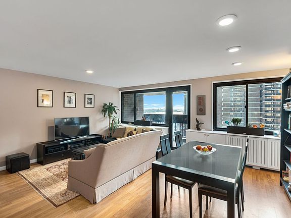 2nd image of 80 Gold St #17C