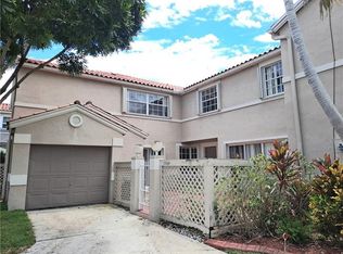 11044 Neptune Dr, Hollywood, FL 33026