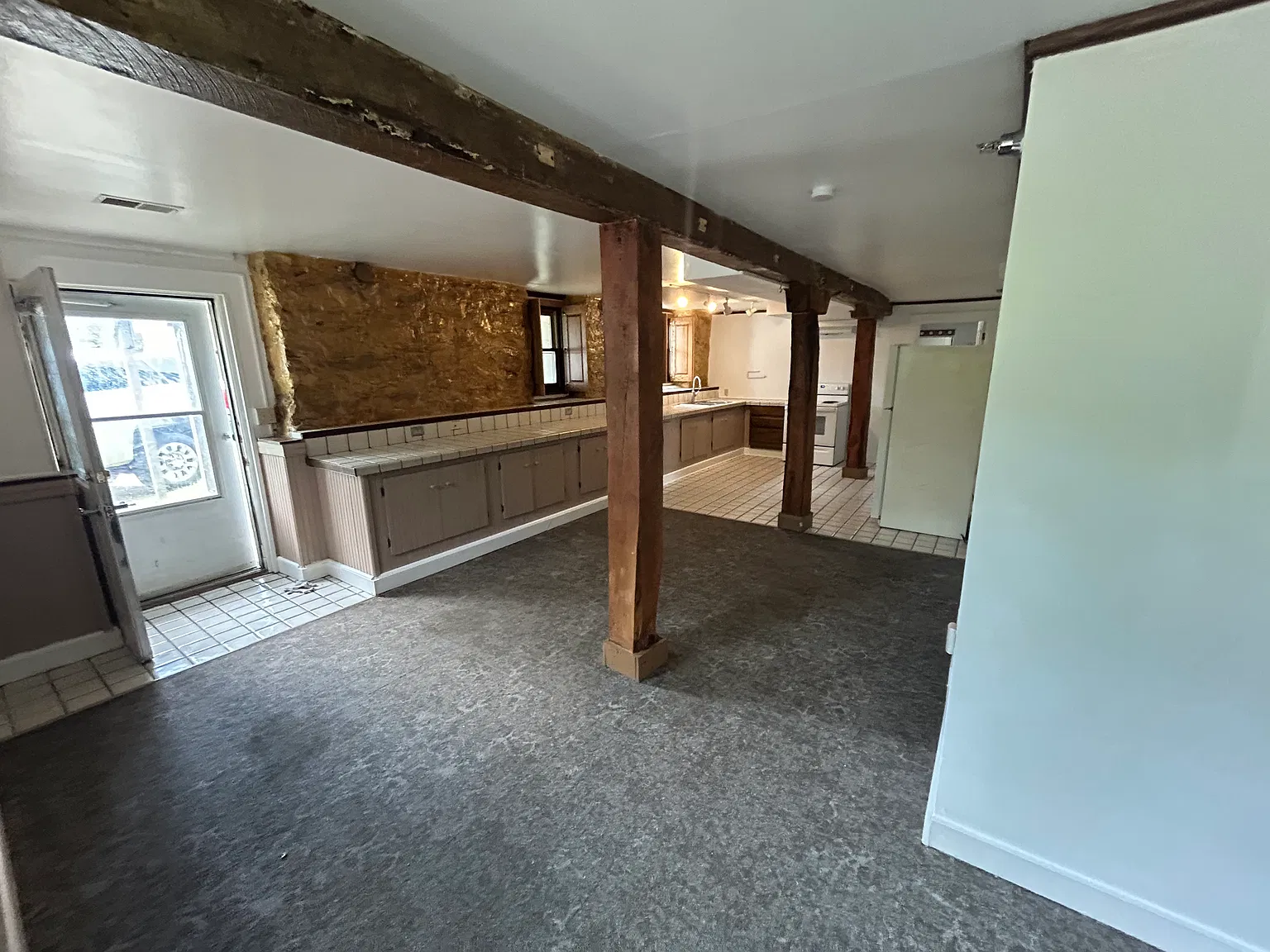 117 Swain St — Photo 2