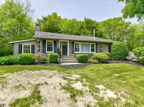 233 Gould Rd, West Milford Twp., NJ 07435