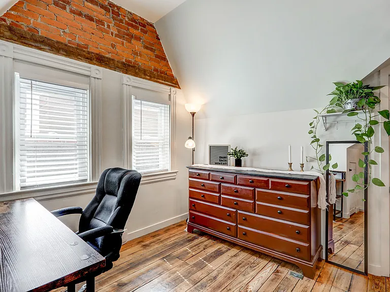 637 E Orange St #2 — Photo 29