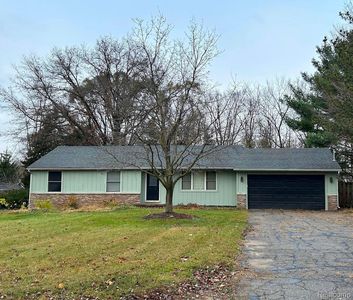 7501 Ore Lake Rd, Brighton, MI, 48116