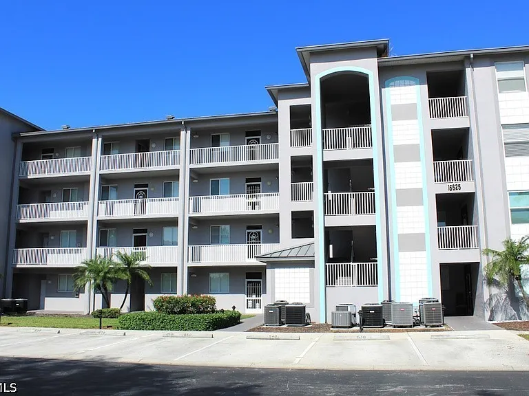 16625 Lake Circle Dr #523 — Photo 2
