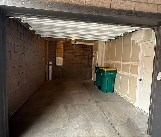 3320 S Pearl St #E — Photo 30