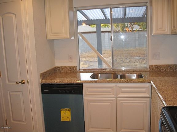 3rd image of 6612 W Mercer Ln