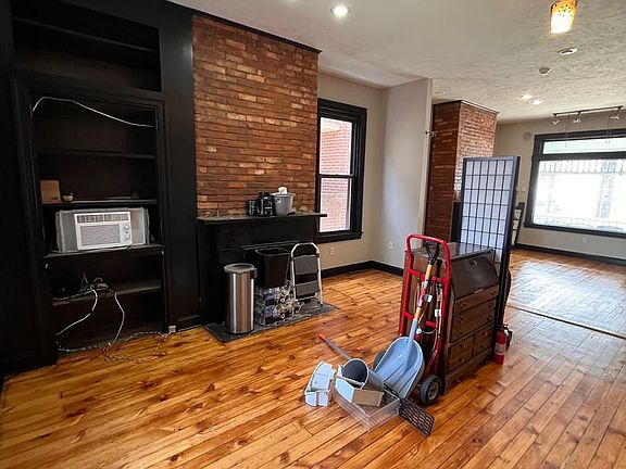 5th image of 5817 Ellsworth Ave