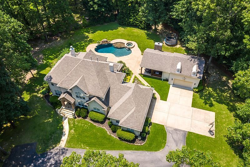 1st image of 9400 Green Knoll Dr