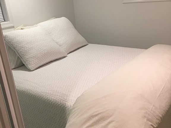 Queen Bed