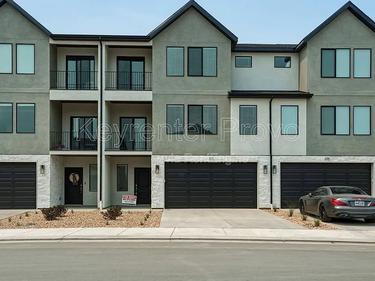 371 E Levengrove Dr — Photo 33