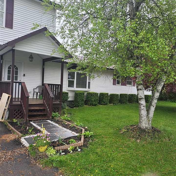 1st image of 6 Carlo Dr #0