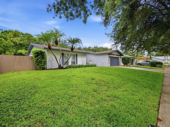 4th image of 3307 NW 29th Avenue
