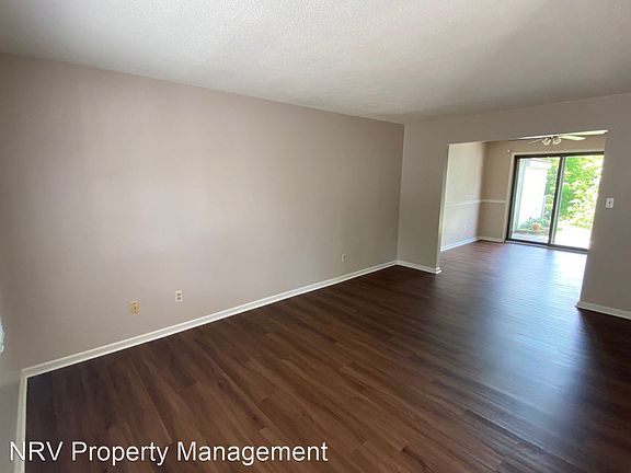 2nd image of 139 Franklin Parke Ct