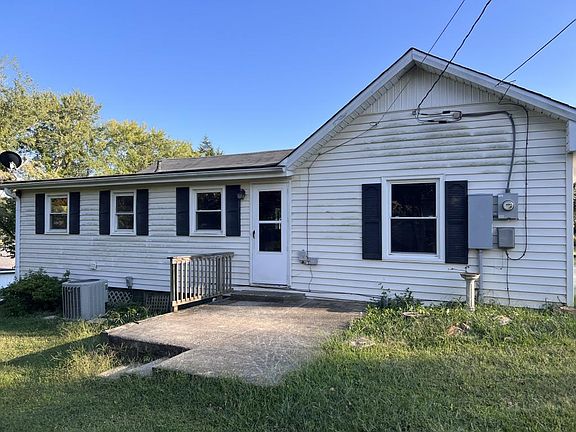 2nd image of 201 Pulliam St