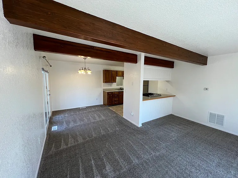 921 E Snohomish Ave #1 — Photo 8
