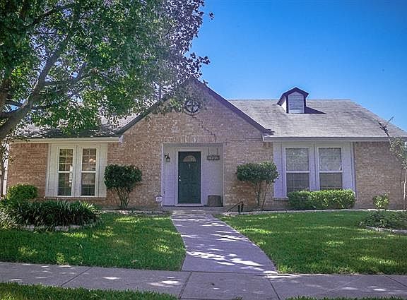 2nd image of 1902 Robert Jones Dr