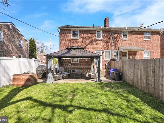 4th image of 1152 Gregg Ave