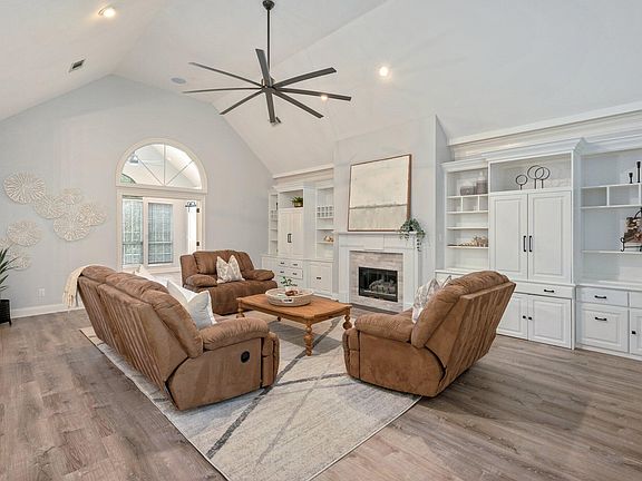 5th image of 4477 Turnberry Pl
